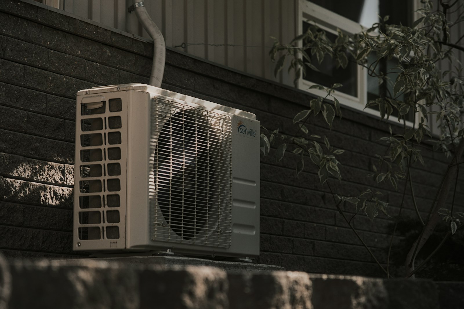 Residential outdoor condenser unit